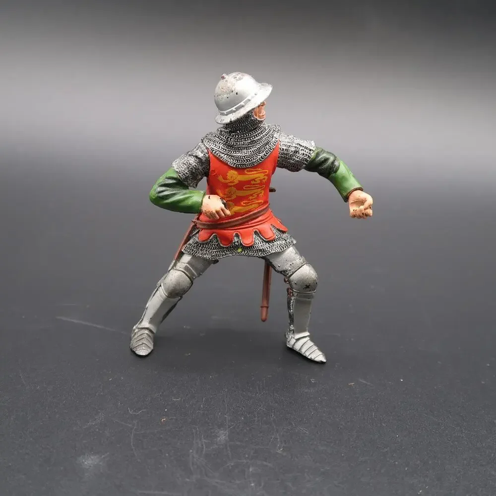 Blue Box Knights Set of 5 Action Figures 4